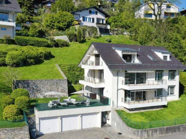 Villaähnliche Maisonette Wohnung mit atemberaubender Seesicht