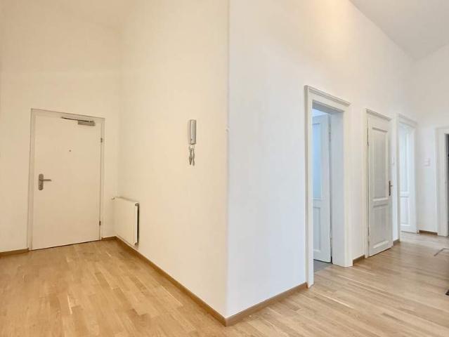 Villach Moritschstraße 1. 3 Zi. Wohnung im Altbaustil