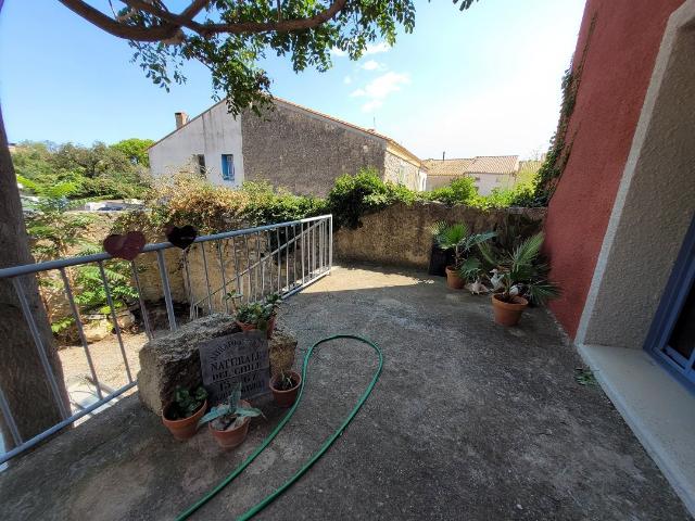 Village au coeur du Parc National de la Narbonnaise, avec to. 235m² Leucate
