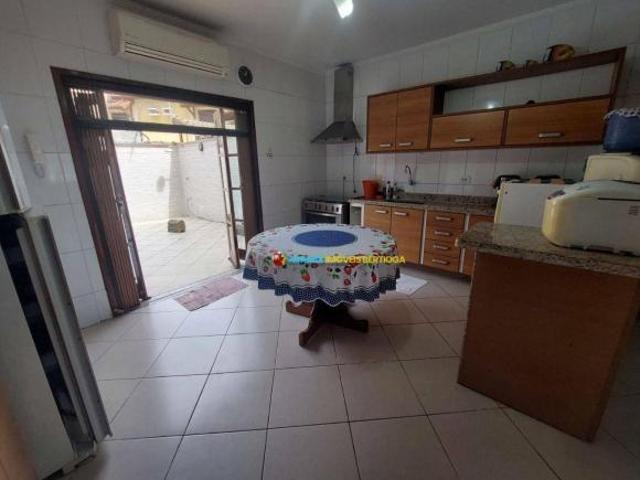 Village à venda por R$ 1.050.000,00 Maitinga Bertioga/SP