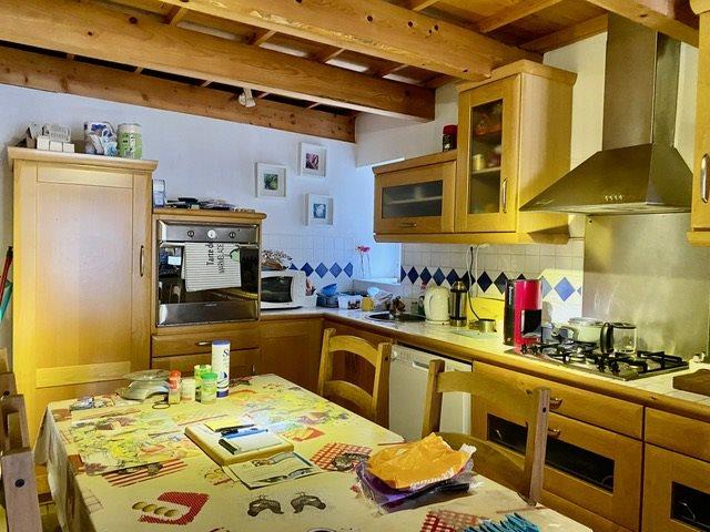 Village agreable et dynamique avec tous commerces, au nord d. 60m² Bédarieux