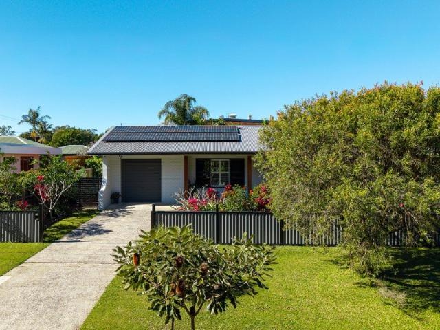 Village Convenience, Nature Reserve Setting, Beautifully Renovated