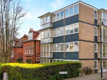 Village Flowers, 55A Highgate High Street, London, N6 5JX, United Kingdom | 1 bed apartment for rent #166348206 | Rentberry
