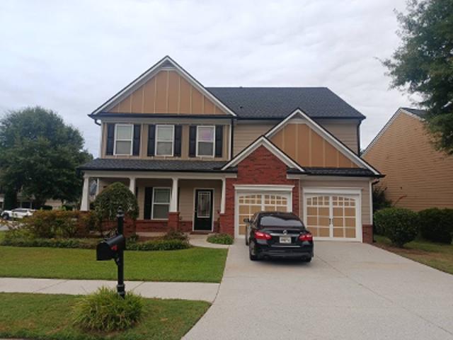 Village Green Dr