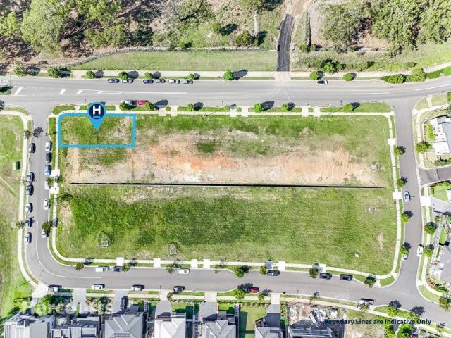 Village Grove, Macarthur Heights