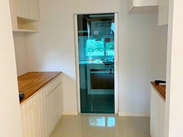 Village Hub 200ม.บ้านเดี่ยว 2 ชั้น 3 นอน 55ตรว 220ตร.ม.พร้อมเฟอร์ฯบางส่วน 3 แอร์ ประชาอุทิศ90 คลองสวน พระสมุทรเจดีย์. 3น้ำ