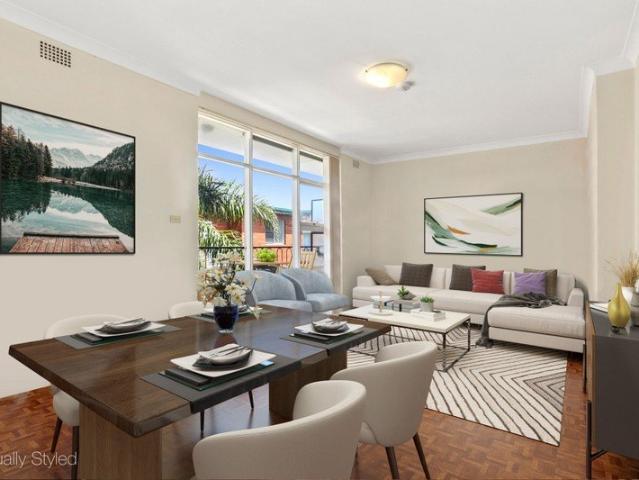 Village Lifestyle Ideal Entry Opportunity!