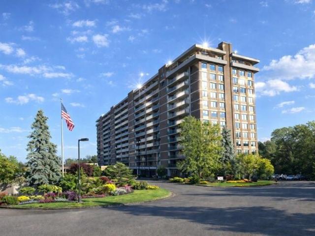 Village Rd Unit B, Middleton, Condo For Sale