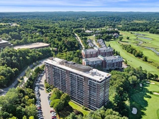 Village Rd Unit,middleton, Condo For Sale