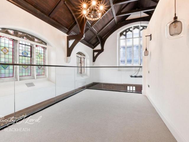 Village Square, Woolwich 2 bed apartment to rent £2,793 pcm £645 pw