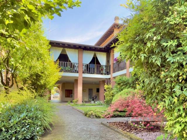 Villaggio Tullio Cavalli 87 trilocale 112mq