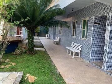 Villagio a venda próximo ao centro comercial no cond. morada da praia