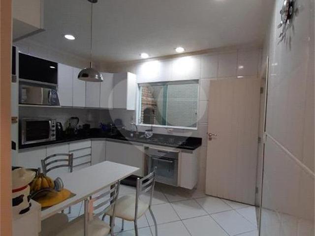 Villagio com 3 quartos à venda em Vila mathias SP