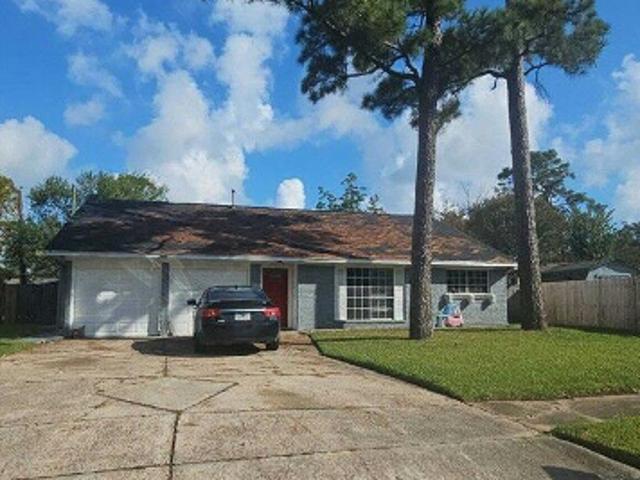 Villagrove Dr