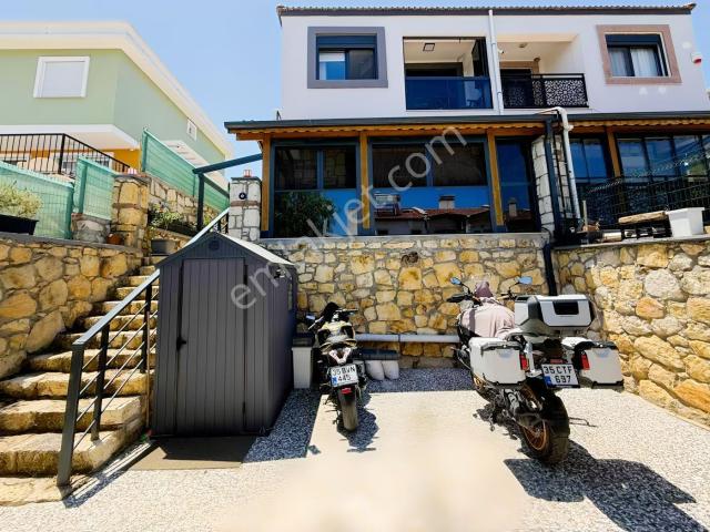 Villakent'te 3+1 Bahçeli,otoparklı Dubleks Kiralık Villa