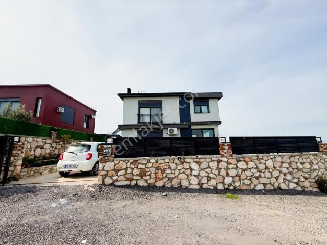 Villakent'te Tam Müstakil,köşe Parsel 4+1 Dubleks Satılık Villa