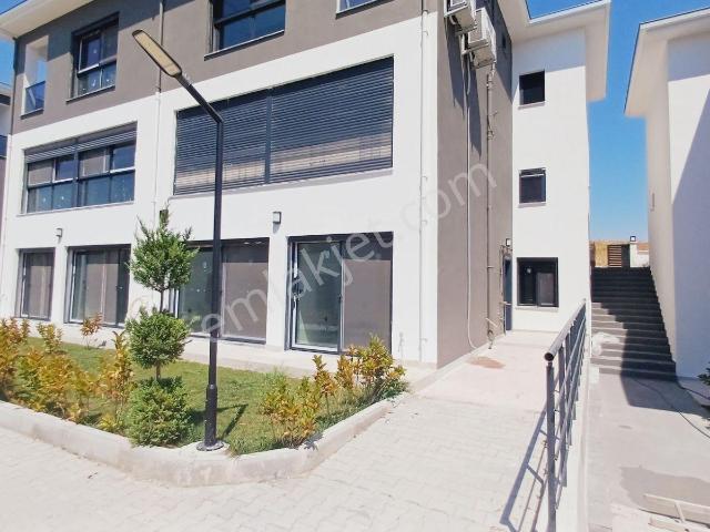Villakent Yeni Sıtede Bahçeli Havuzlu 2+1