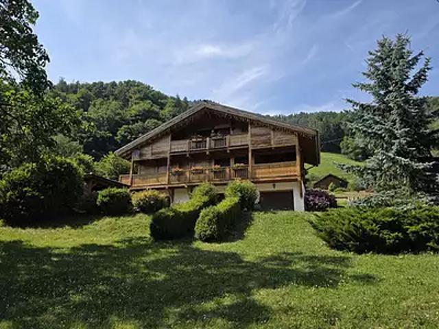 Villard sur Doron 73270 Achat / Vente maison 11 pièces t11