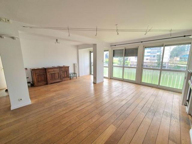 Villars: Grand appartement familial avec suite parentale et parkings