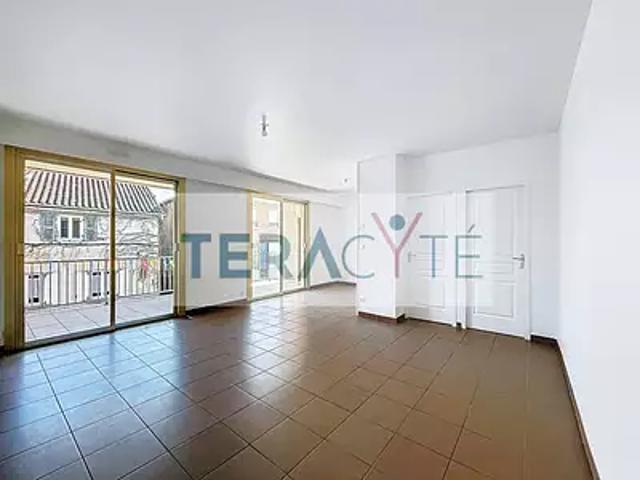 Villars les Dombes 01330 Achat / Vente appartement 3 pièces t3 au dernier étage terrasse