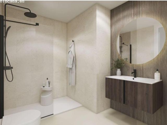 Villas con 2 o 3 dormitorios, 2 baños, piscina privada en zona de Roldan