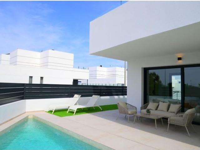 Villas Adosadas de Obra Nueva Listas para Entrar a Entrar – Dolores, Alicante