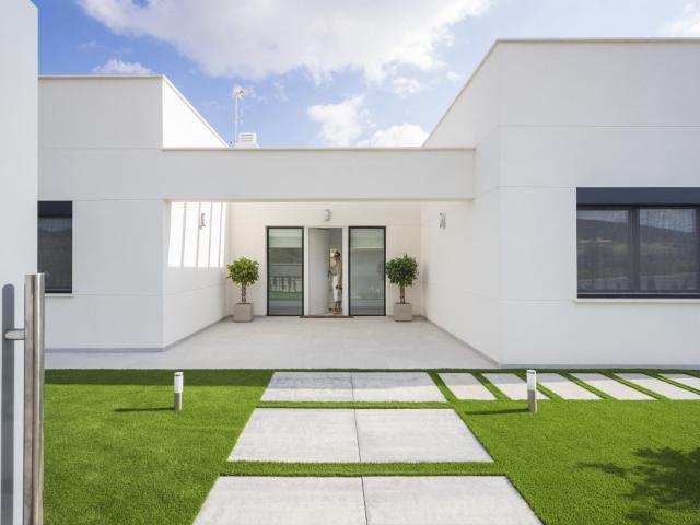 VILLAS DE OBRA NUEVA EN ALTAONA GOLF RESORT, MURCIA&amp 13 &. 195m² Baños y Mendigo