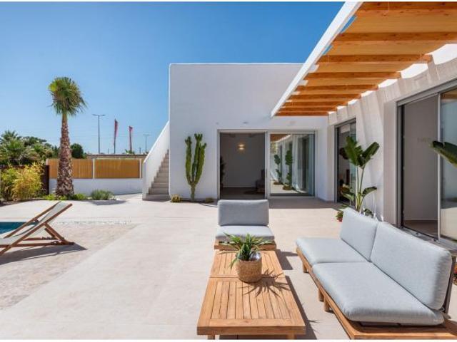 VILLAS DE OBRA NUEVA EN BENIJOFAR