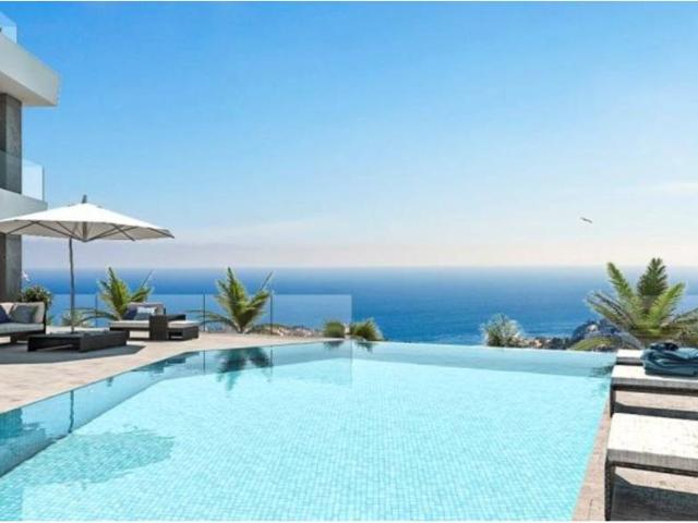 VILLAS DE LUJO CON VISTAS AL MAR Y MONTAÑA