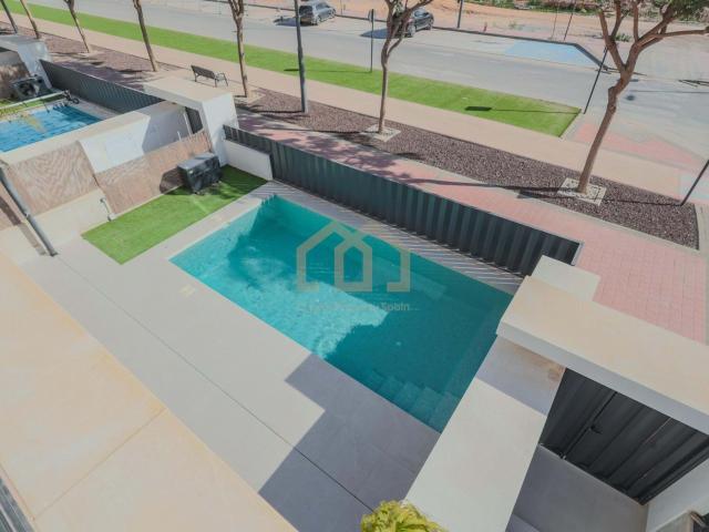 Villas de lujo de nueva construcción en Santa Rosalía Lake and Life Resort, Murcia