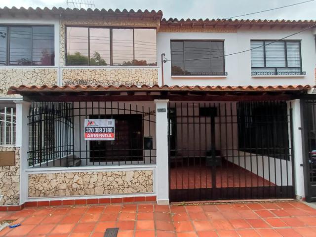 villas del prado \ CASA