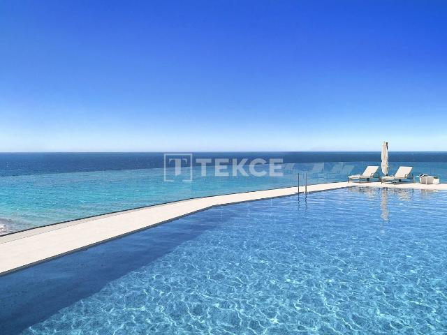 Villas en una comunidad con vistas panorámicas en Málaga