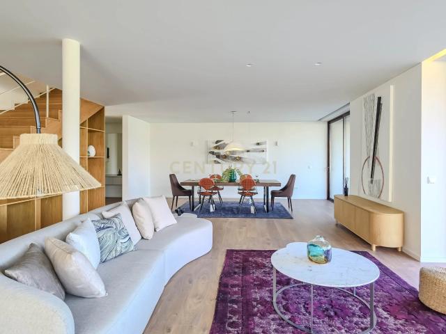 “Villas Jardim” – Moradia T3 de 3 Frentes em Felgueiras