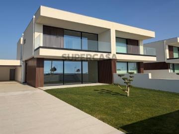 Villas Rio & Mar: Moradias T4 Exclusivas na Primeira Linha de Esposende