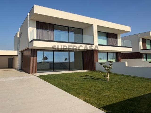 Villas Rio & Mar: Moradias T4 Exclusivas na Primeira Linha de Esposende