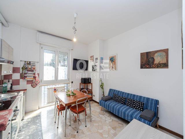 VILLASANTA BILOCALE VUOTO CENTRO 5 MIN A PIEDI STAZIONE FS