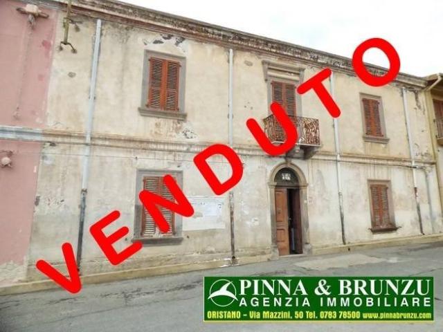 Villa/villetta in vendita a Narbolia via umberto 46
