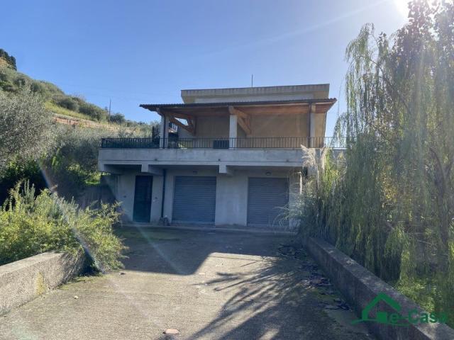 Villa/villetta in vendita a Saponara
