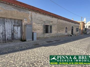 Villa/villetta in vendita a Solarussa via is grazias 27