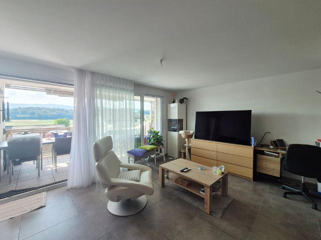 VILLAZ ST PIERRE / 3.5 room apartment with balcony and laundry column