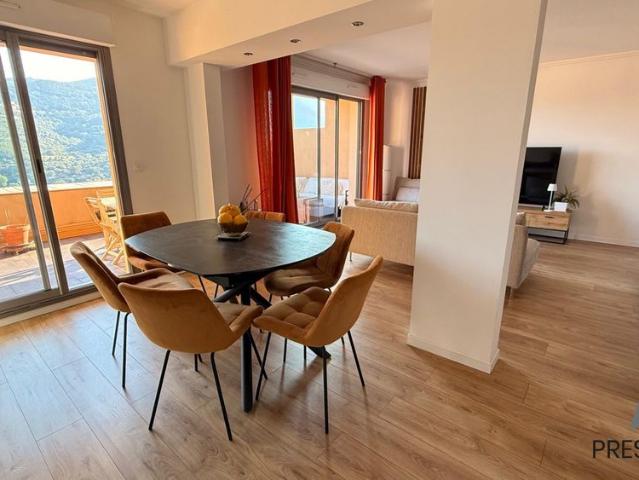 Ville di Petrabugno, superbe T3 de 78,50 m² en duplex, terrasse de 30 m²