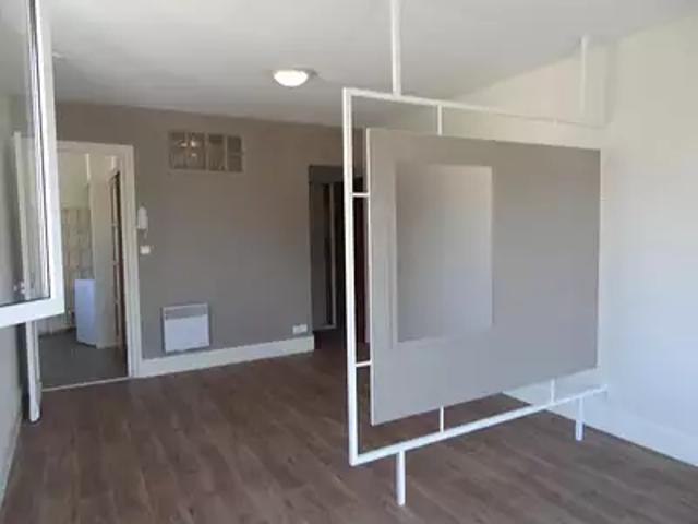 Villemur sur Tarn 31340 Location appartement 1 pièce t1 au dernier étage