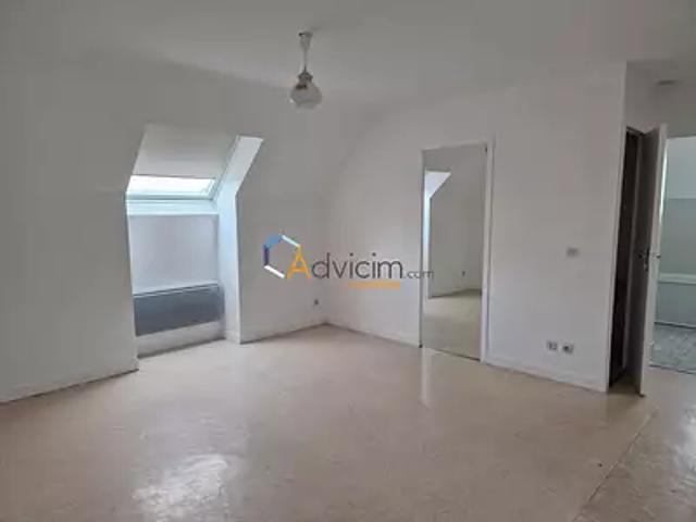 Villemandeur 45700 Location appartement 3 pièces t3 au dernier étage parking