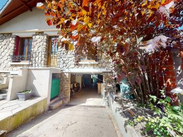 VILLEMOMBLE, Maison avec 2 3 chambres, garage et sous sol total