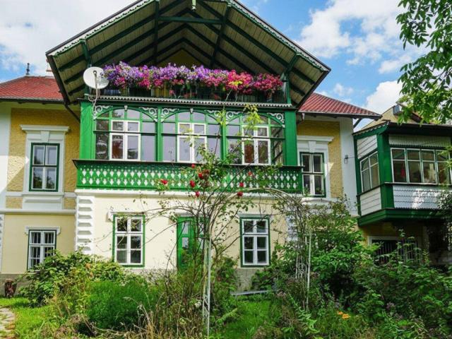 Villen Etage auch WG geeignet mit Garten in Jahrhunderwendehaus Nähe Bahnhof Tullnerbach