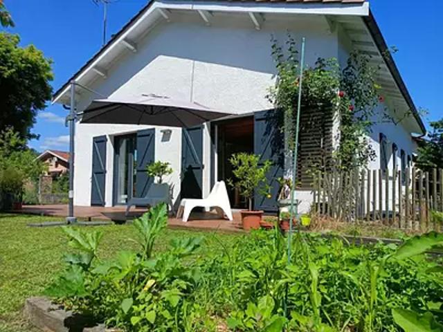 Villenave d'Ornon 33140 Location appartement 1 pièce t1 au dernier étage cave