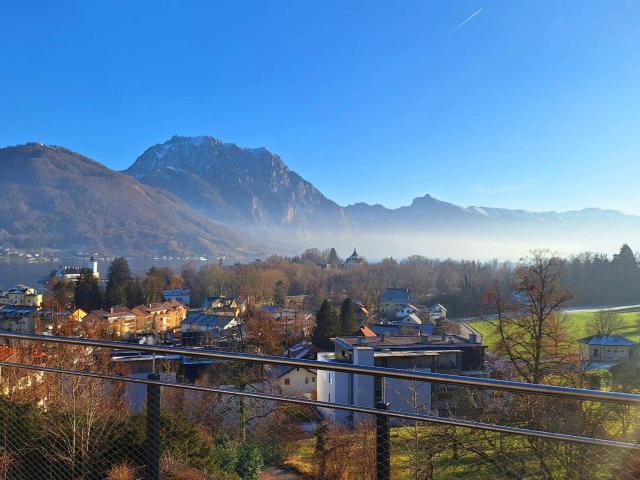 Villenetage mit Terrasse See und Zentrumsnah in Gmunden