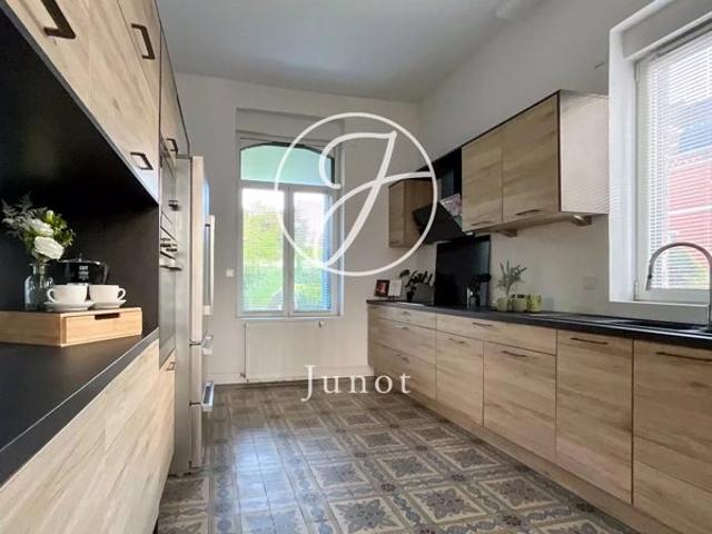 Villeneuve d’Ascq LE SART Maison à vendre 7 pièces 220,66m² 6 chambres Jardin Parkings Caves