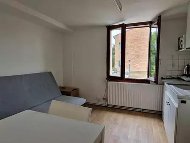 Villeneuve d'Ascq 59650 Location appartement 1 pièce t1 au dernier étage