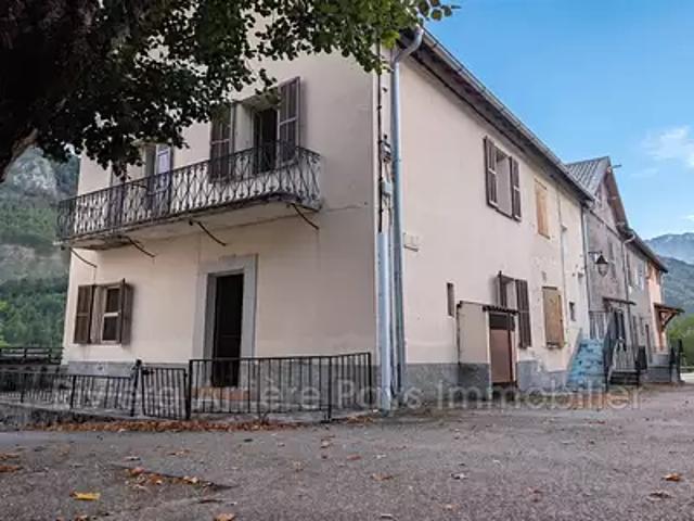 Villeneuve d'Entraunes 06470 Achat / Vente maison 5 pièces t5